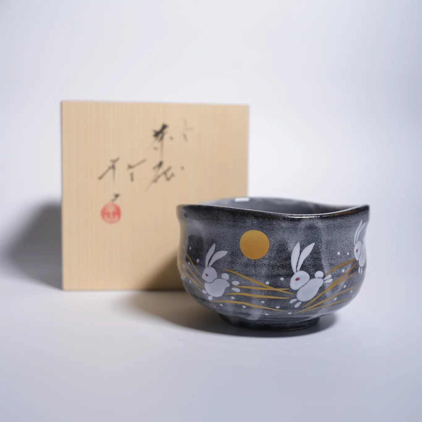 Jumping Rabbit Matcha Bowl Kutani Ware