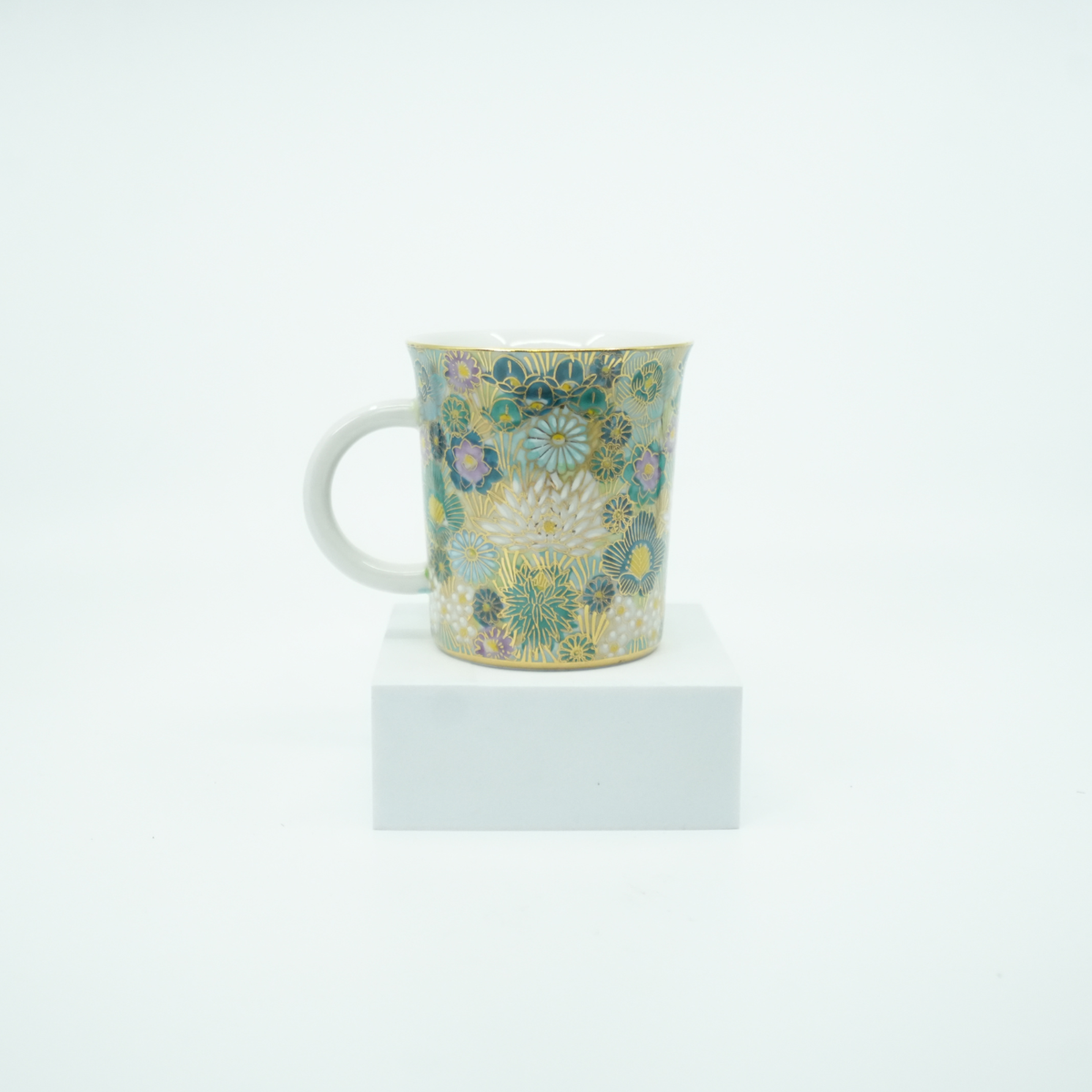 Kutani Ware Japanese Mug — Hanazume Gold Floral