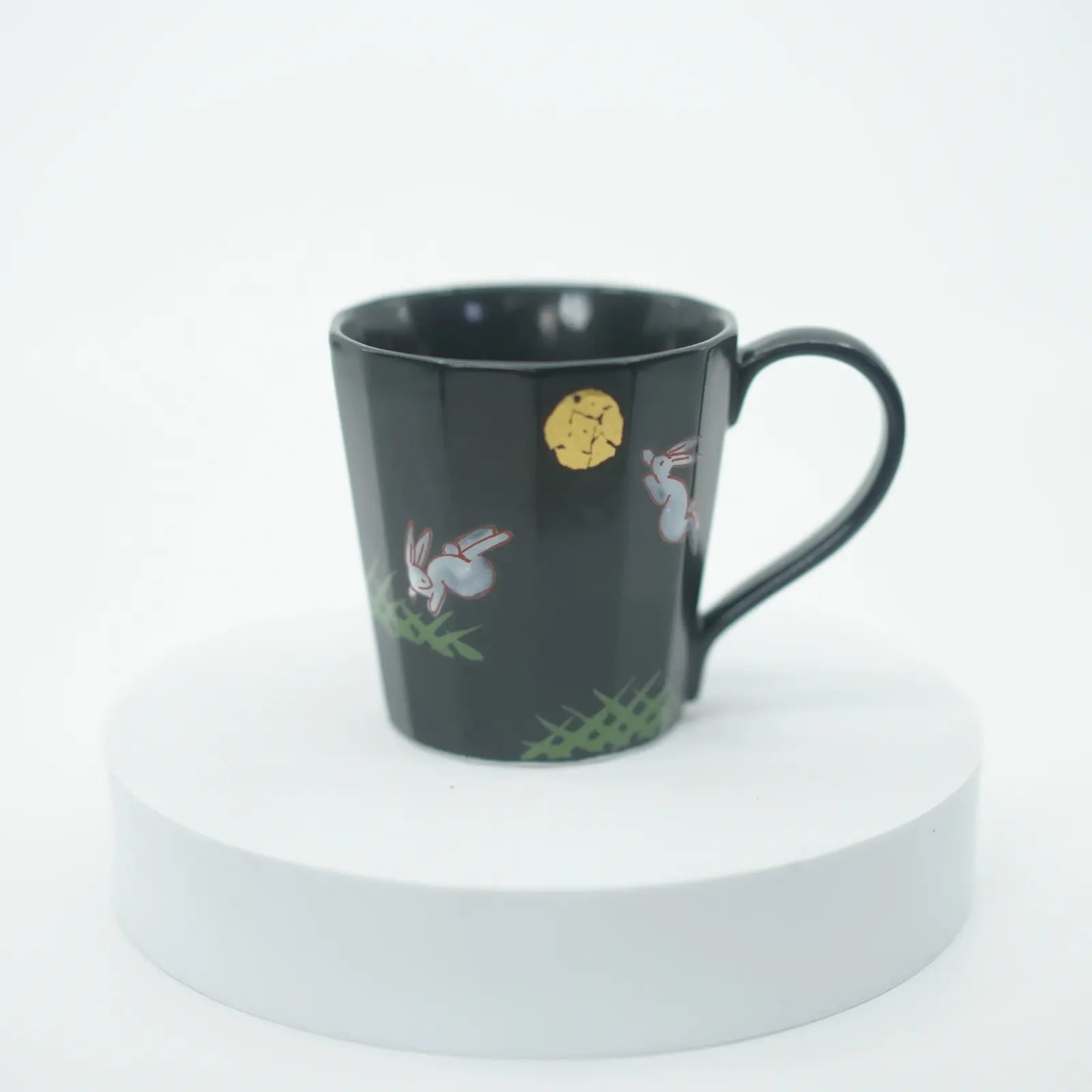 Kutani Ware - Jumping Rabbit Moon Mug Kutani Ware