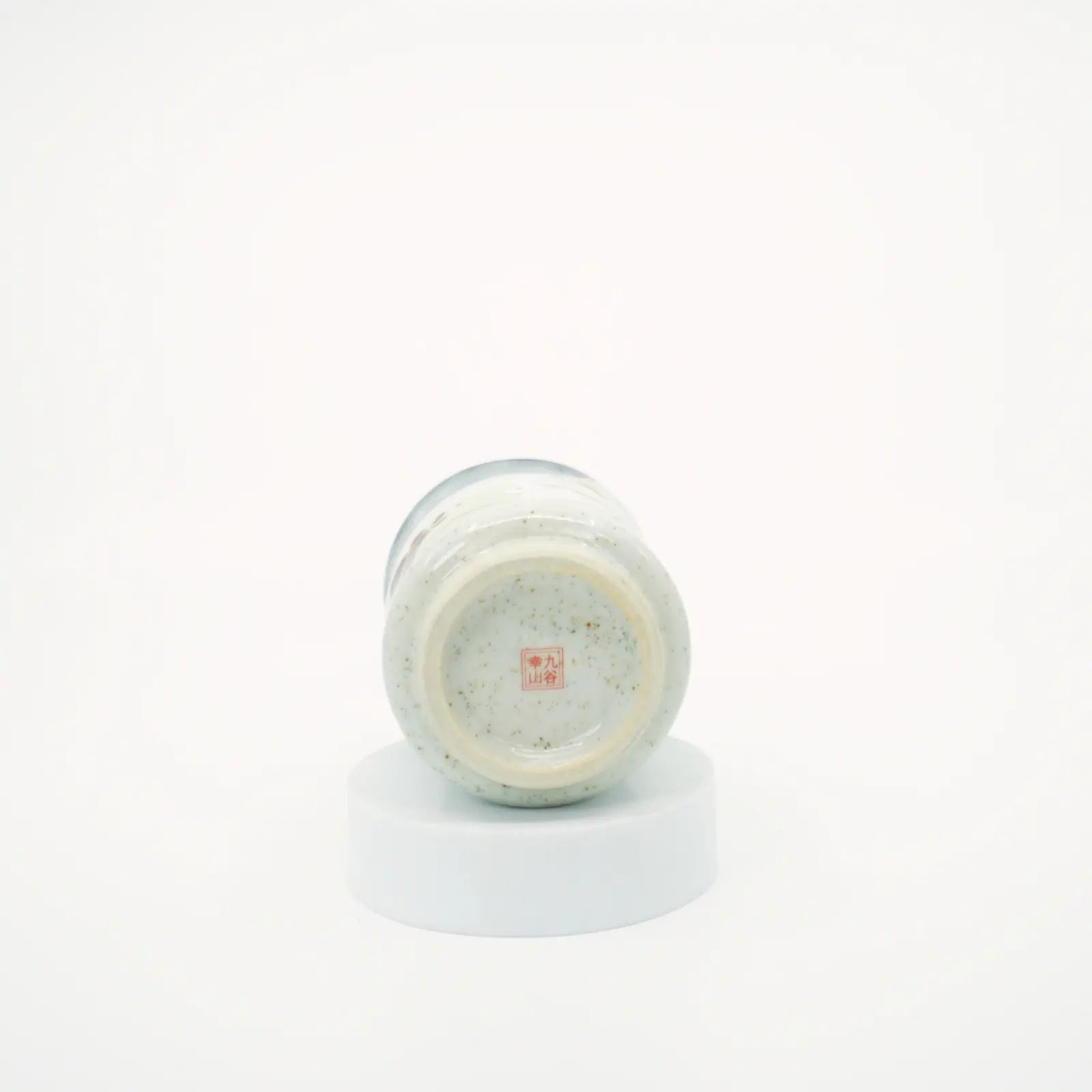 Kutani Ware - Leaping Rabbit Teacup Kutani Ware