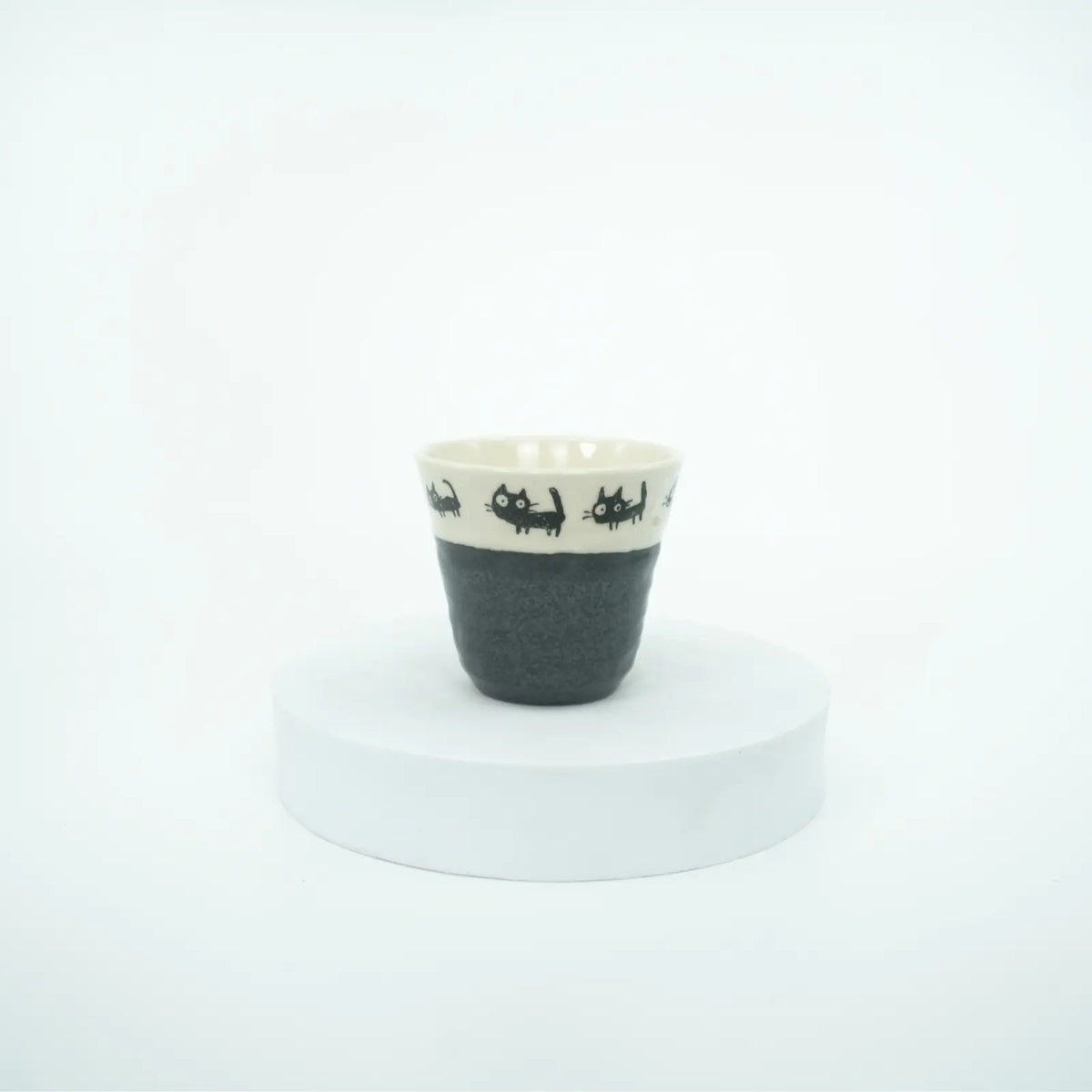 Mino Ware - Kuro Neko Cat Cup