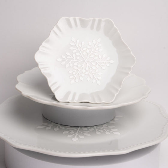 Snowflake Pattern Plate 3pc Set