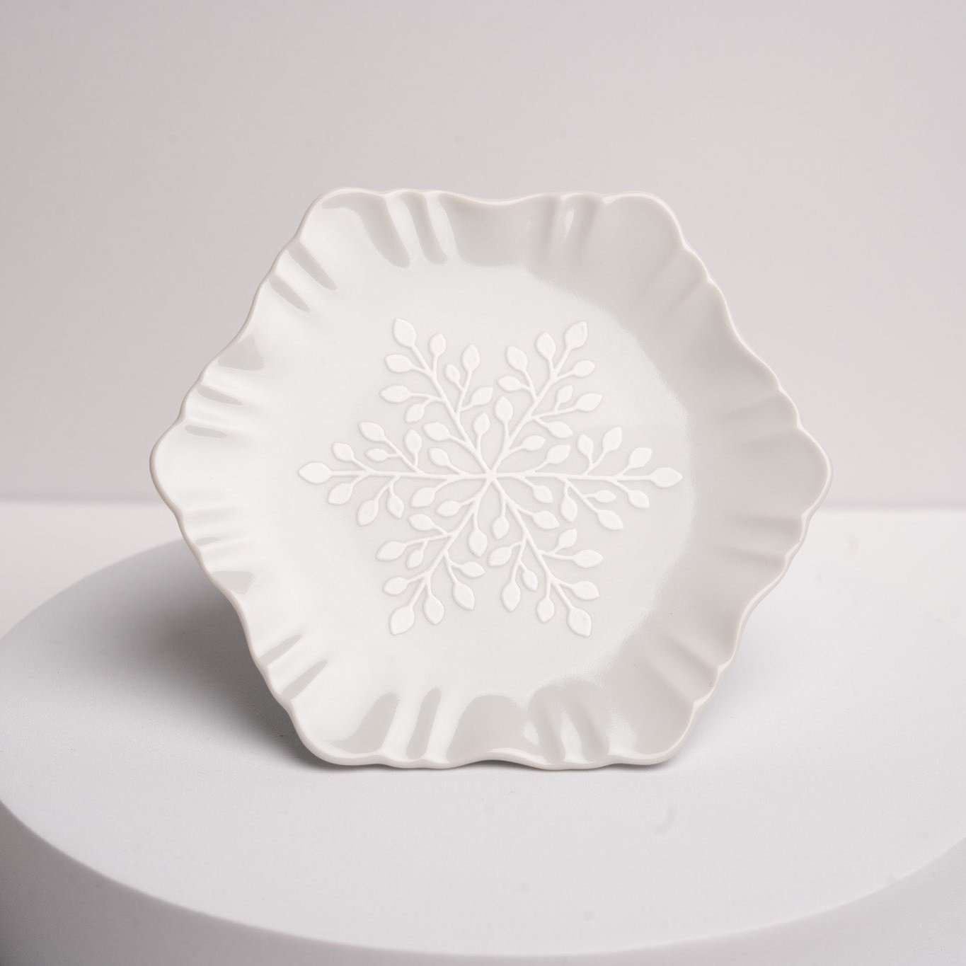 Snowflake Pattern Plate 3pc Set