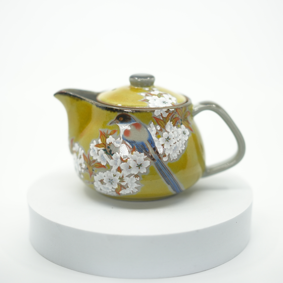 Gold Kacho Fugetsu Tea Pot