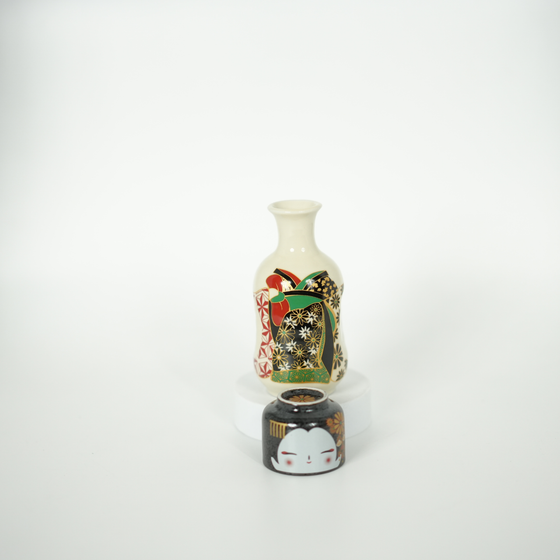 Kokeshi Shuki Sake Set