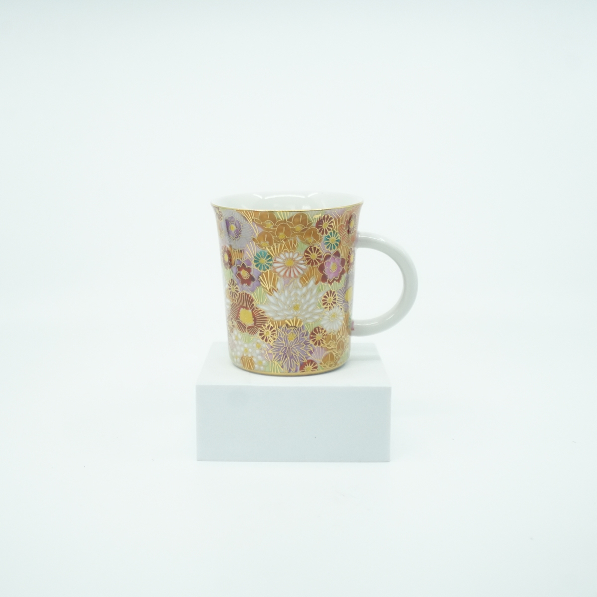 Kutani Ware Japanese Mug — Hanazume Gold Floral