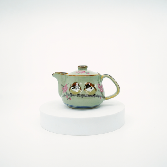 Kutani Ware - Sparrow Tea Pot